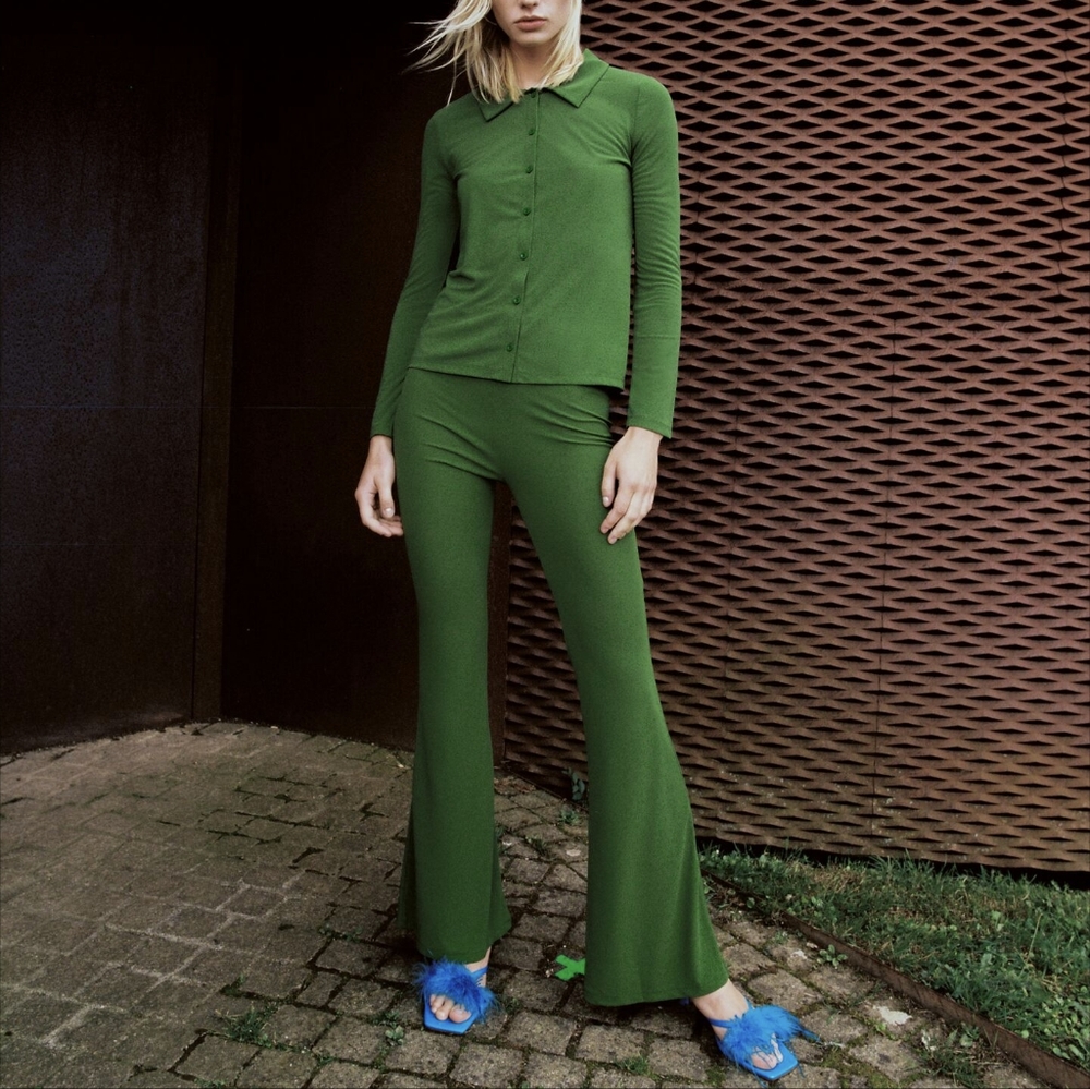 Zara Green Flowy Flare pants, Size Medium